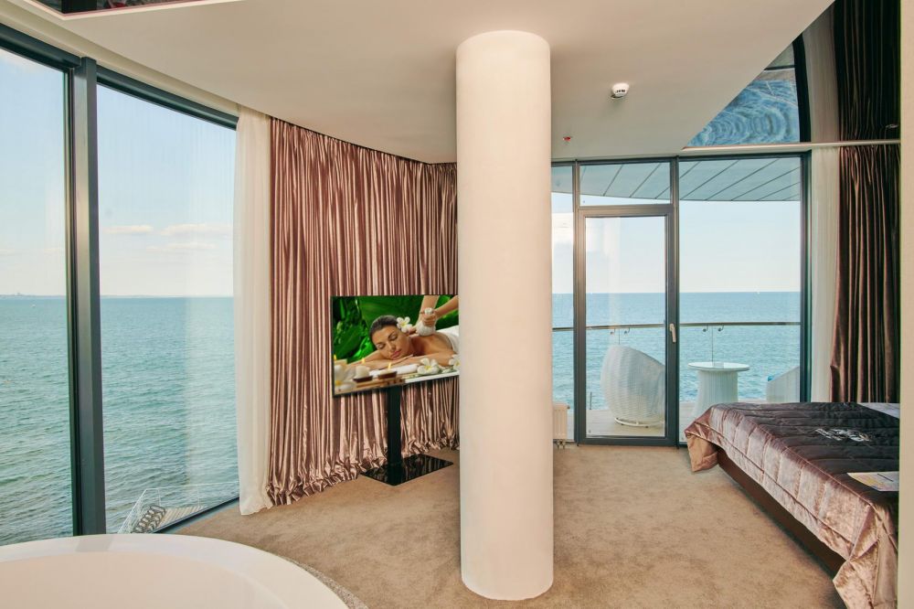 Люкс 2-комнатный панорамный вид на море, Nemo Hotel Resort & SPA 5*