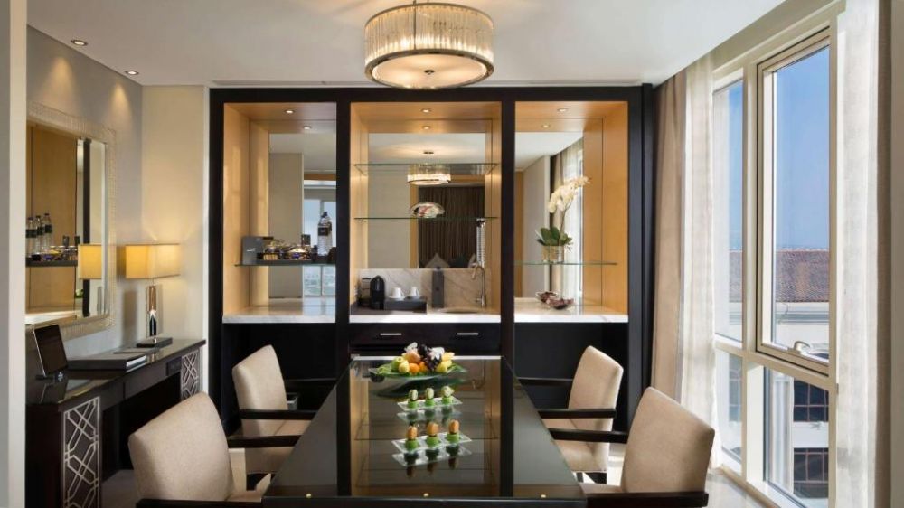 Corner Suite, Kempinski Hotel Mall of the Emirates 5*