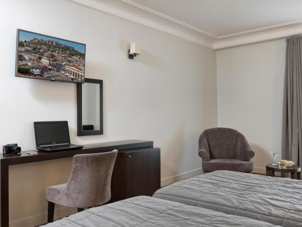 Standard DBL/TRPL, Acropolis Hill Hotel 3*