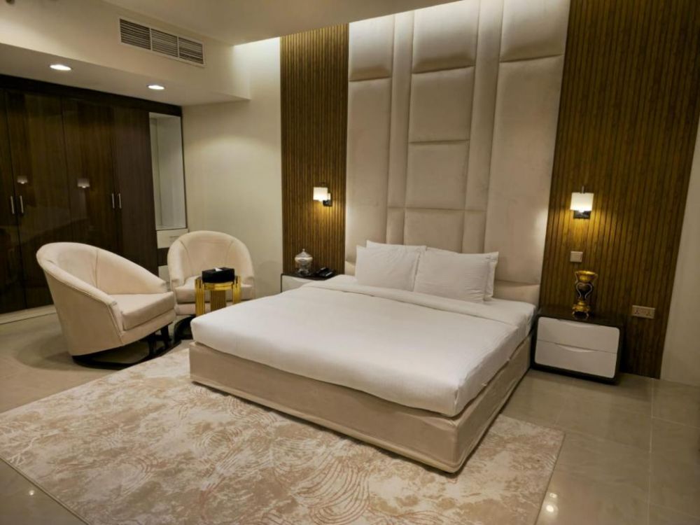 Deluxe Room, Clifton International Hotel 4*
