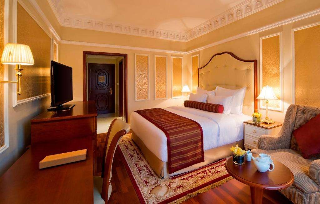 Deluxe Room, Warwick Doha Hotel 5*