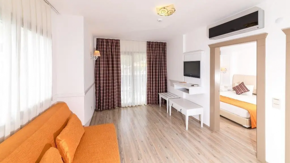 Suite Pool View/Land View, Mersoy Bella Vista Hotel 4*