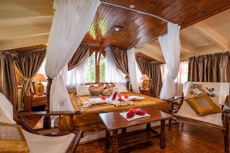 Honeymoon Suite, Carana Hilltop Villa 4*