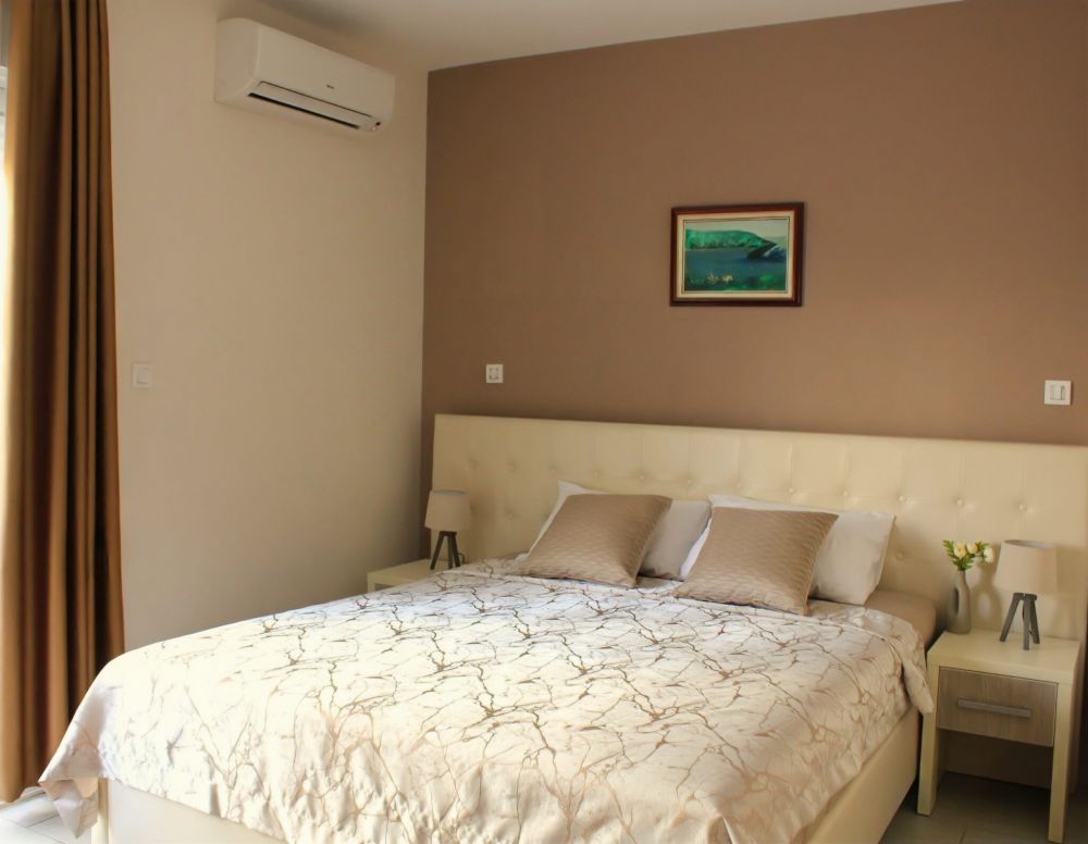 Double and Triple Room, Bojana 3*