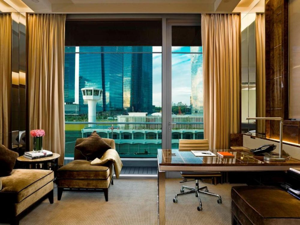 Deluxe Room, The Fullerton Bay Hotel Singapore 5*