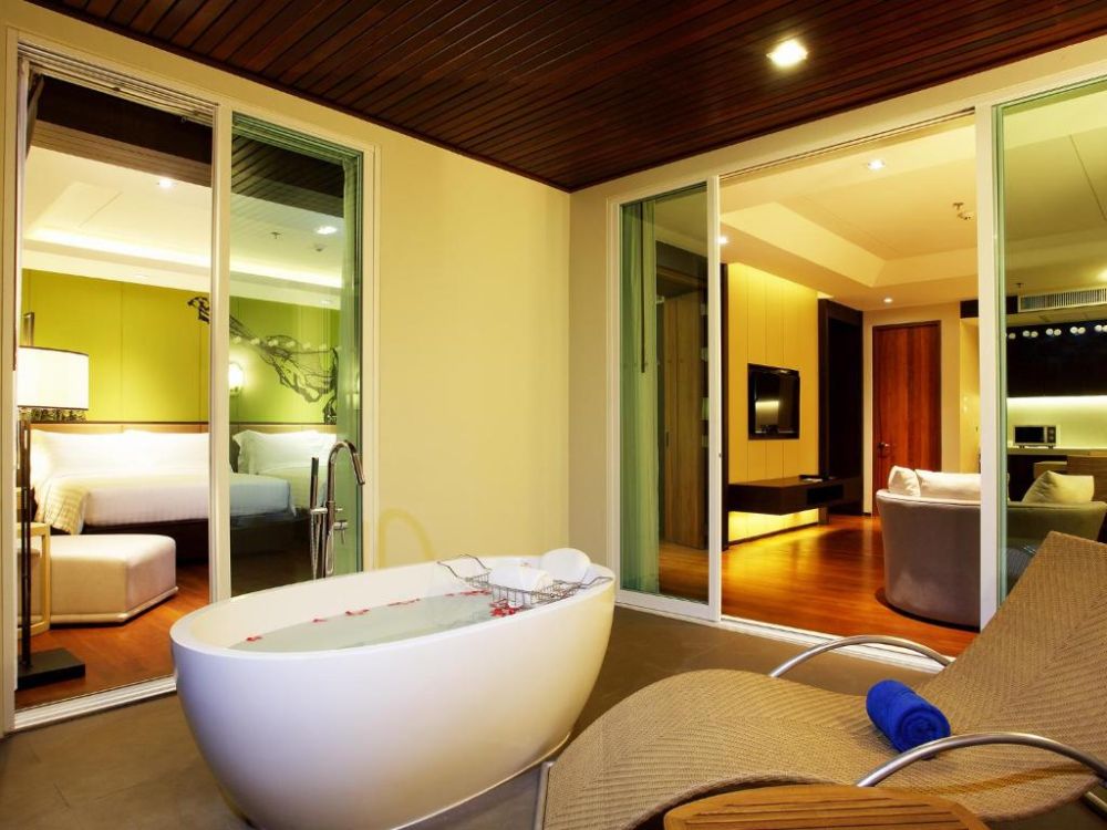 Moken Pool View/ Pool Access, Graceland Khao Lak Hotel & Resort 5*