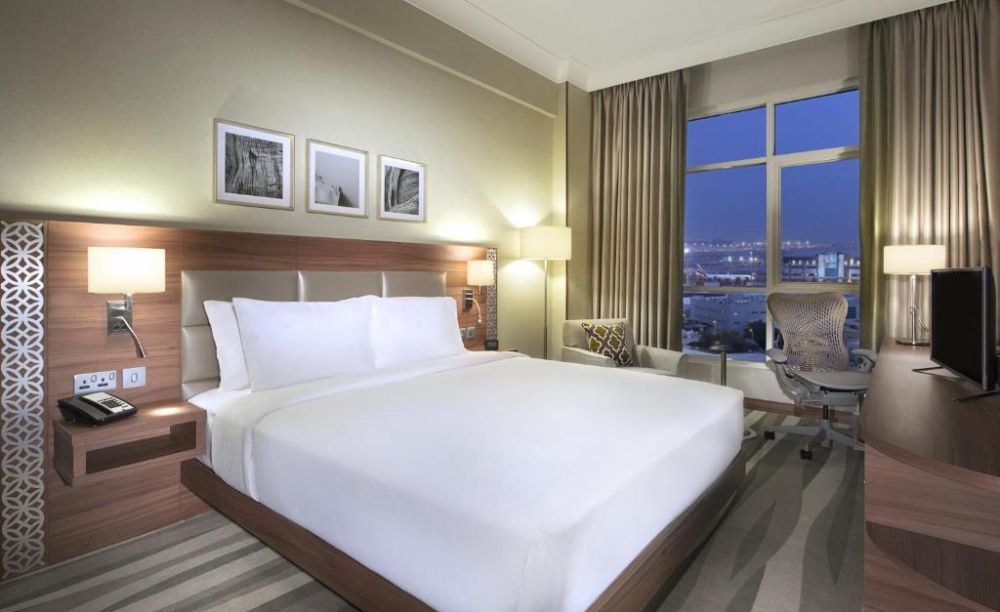 One Bedroom Suite, Hilton Garden Inn Dubai Al Muraqabat 4*