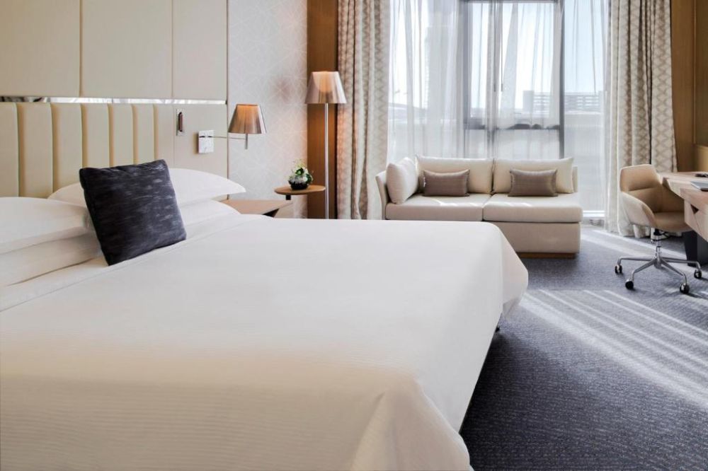 Family Interconnecting Rooms, Pearl Rotana Capital Centre 4*