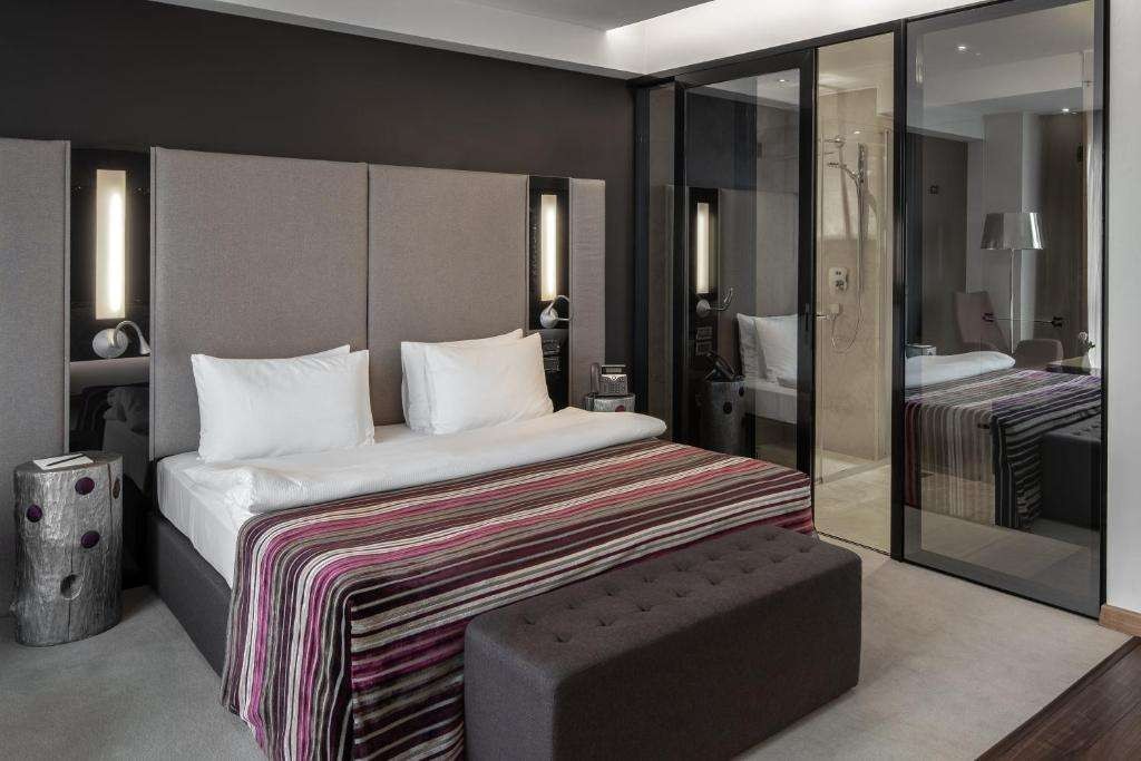 Desire Deluxe Room, 11 Mirrors Design Hotel 
