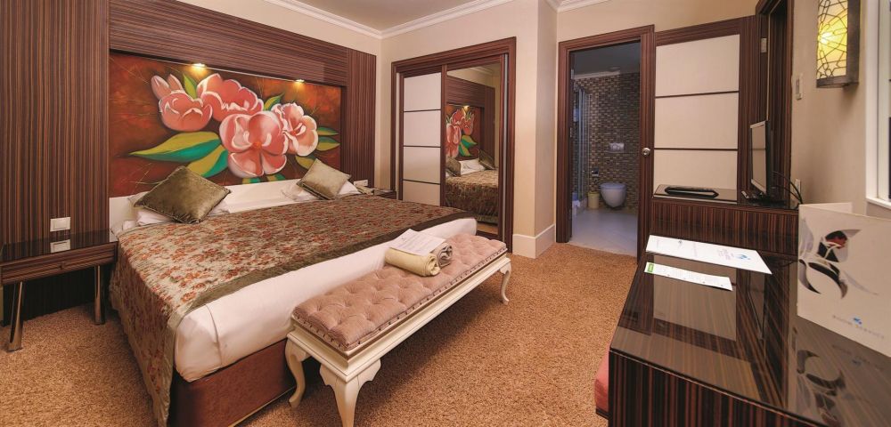 Sultan Suite, Crystal Deluxe Resort and Spa 5*