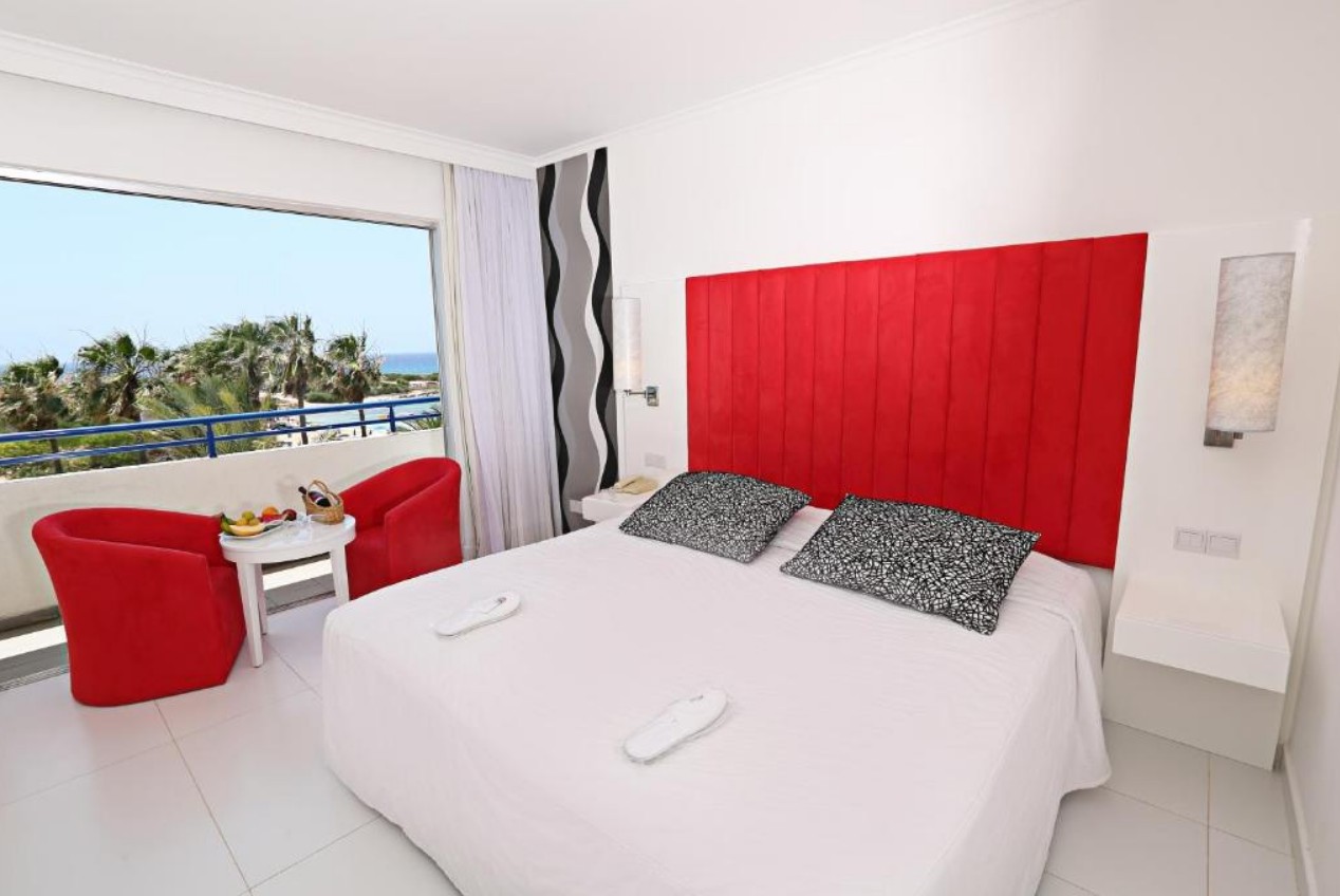 Twin Land/ Pool/ SSV / SV/ Front SV, Dome Beach Hotel 4*