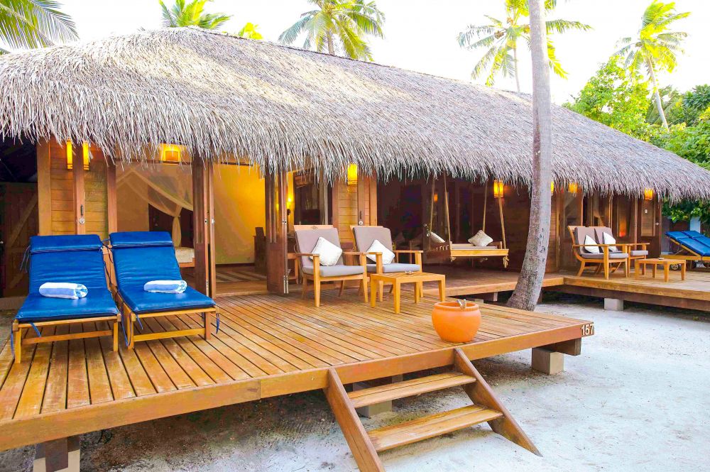 Beach Villa Suite, Medhufushi Island Resort 4*