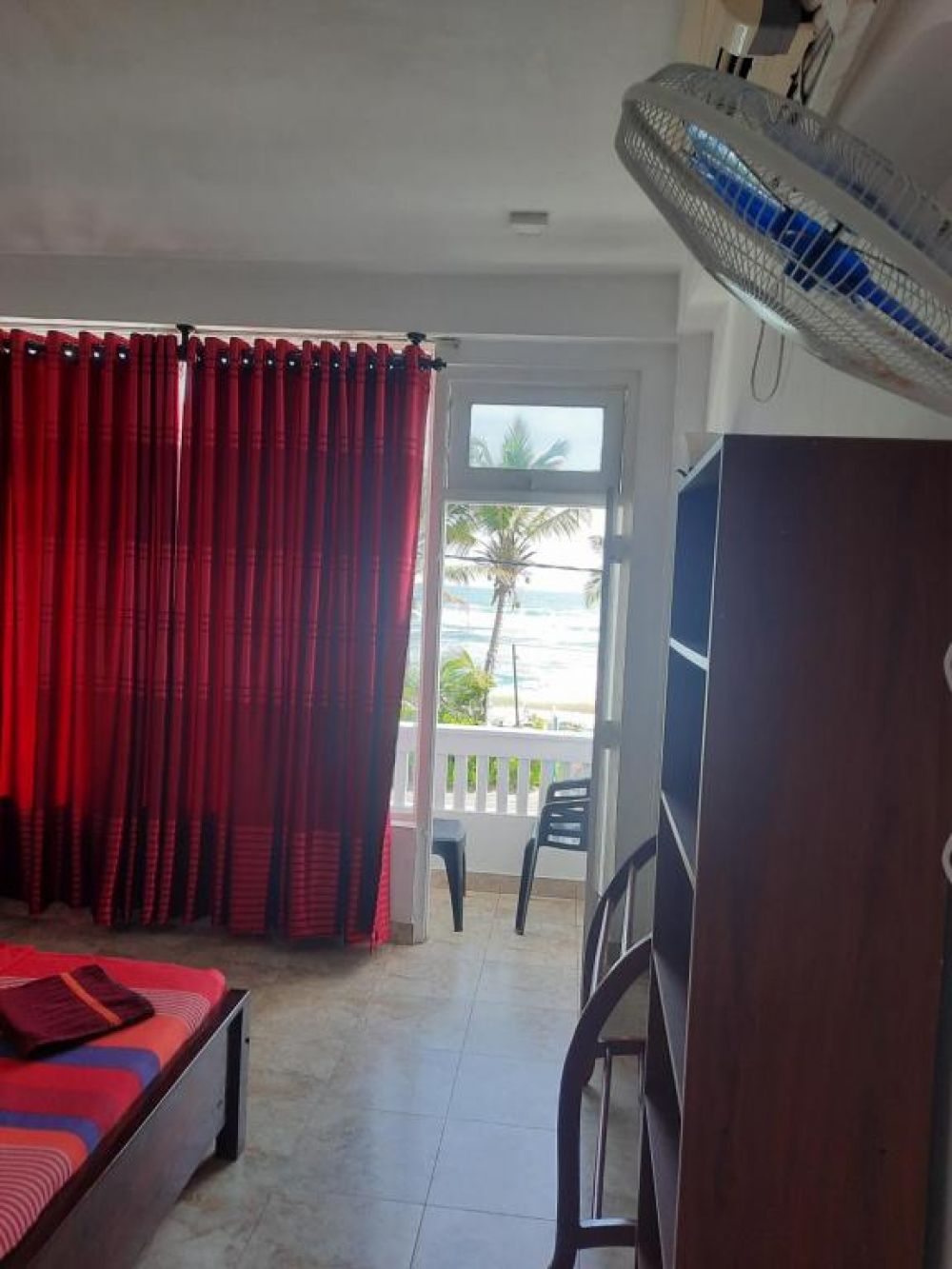 Deluxe Room A/C, White Surfing Habaraduwa 1*
