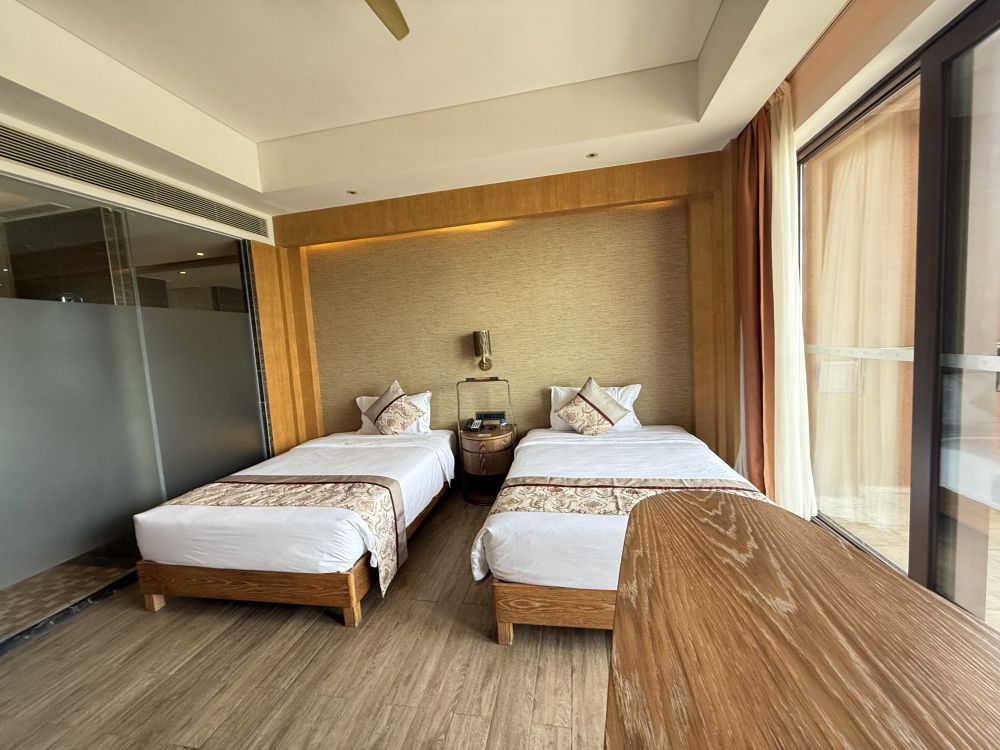 King Deluxe Room, Mangrove Tree Resort World Sanya Bay 5*