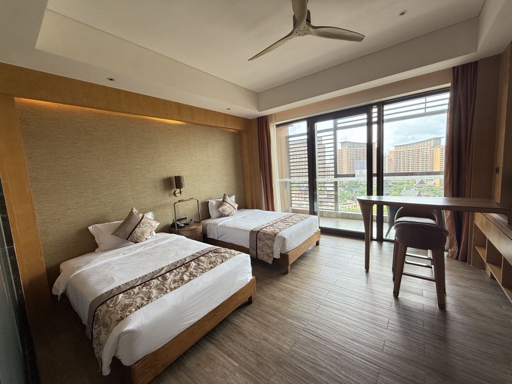 King Palm Superior Room, Mangrove Tree Resort World Sanya Bay 5*
