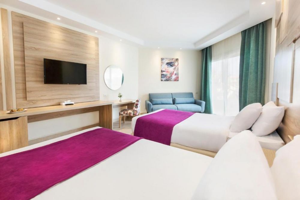 Premium Room LV/ PV/ SSV, Pyramisa Beach Resort Sahl Hasheesh 4*