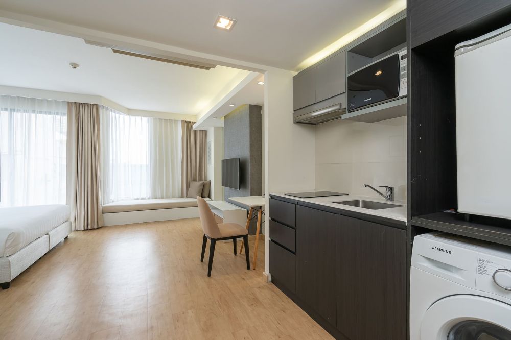 Deluxe, Aster Hotel and Residence 4*