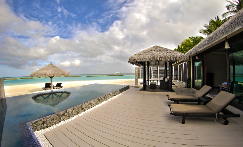 Two Bed Ocean View Suite With Infinity Pool, Kihaa Maldives 5*