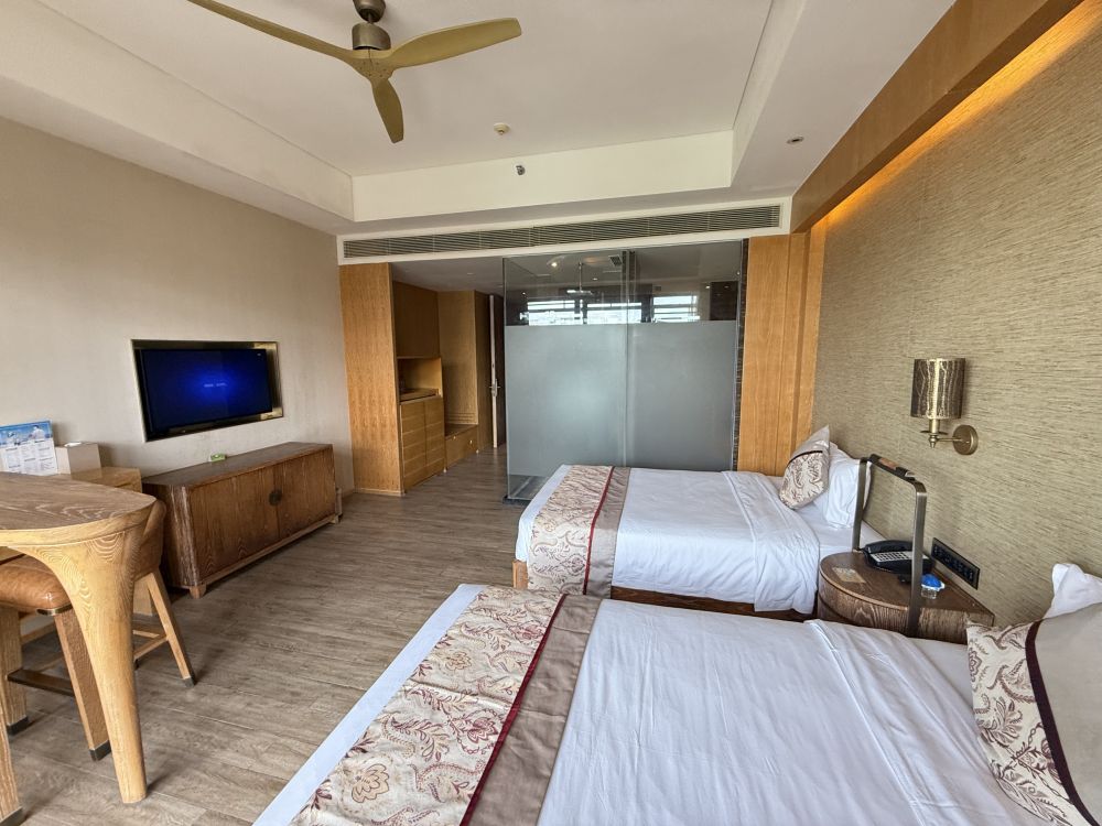 King Palm Superior Room, Mangrove Tree Resort World Sanya Bay 5*