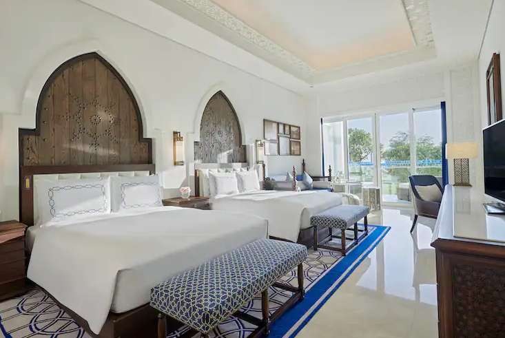 Guest Room, Hilton Salwa Beach Resort & Villas 5*
