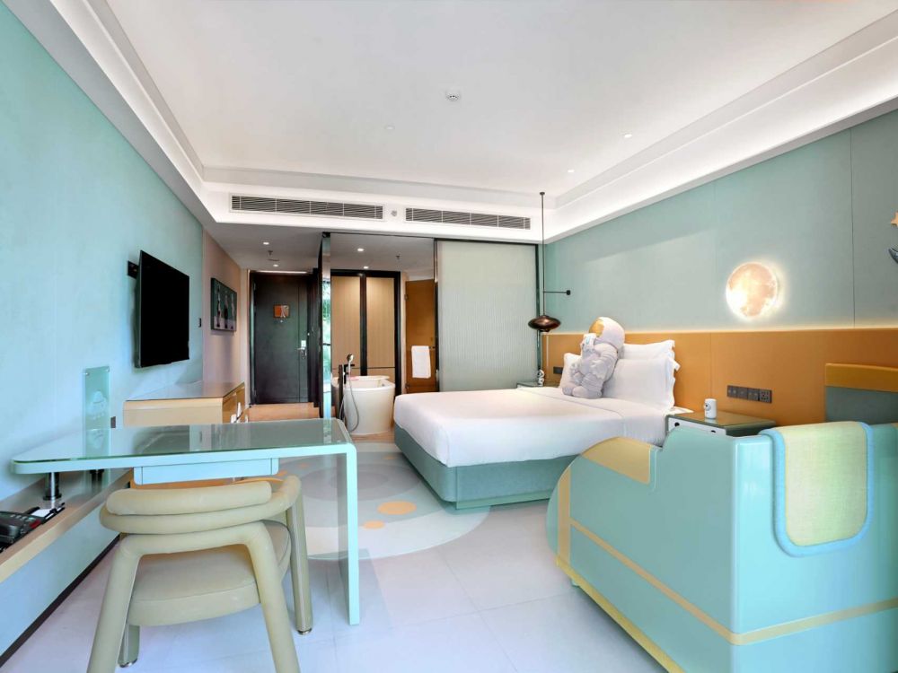 Fantasy Star family room-king+single bed, Pullman Ocean View Sanya Bay Resort & Spa 5*