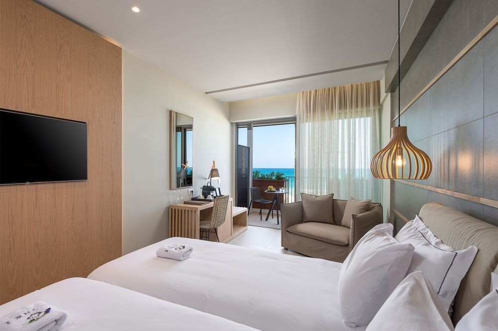 Superior Suite Pool View/Sea View, Ikones Seafront Luxury Hotel | Adults Only 5*
