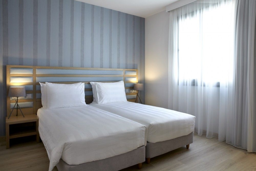 Comfort Room, Athens Tiare Hotel 4*