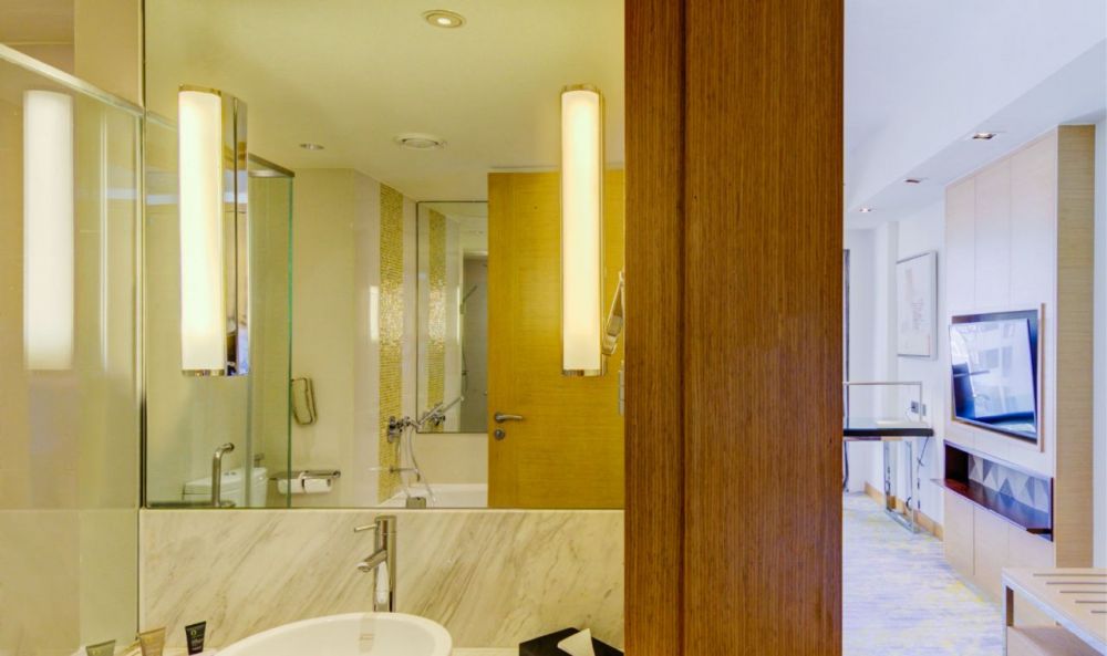 Deluxe Room, Cinnamon Grand 5*