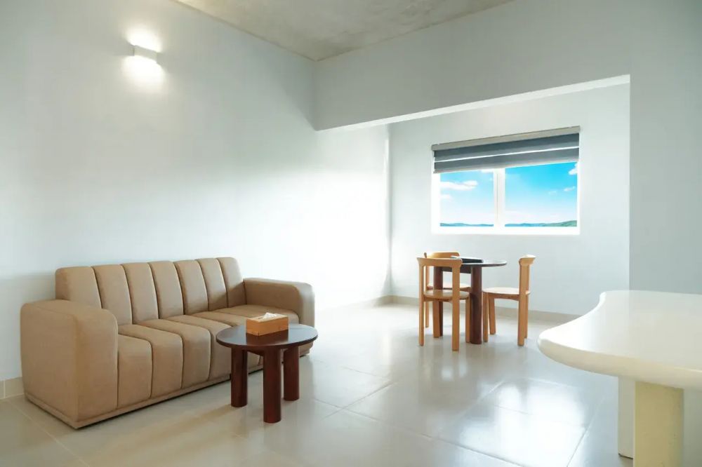 Suite TRPL Sea View, The Up Phu Quoc 4*