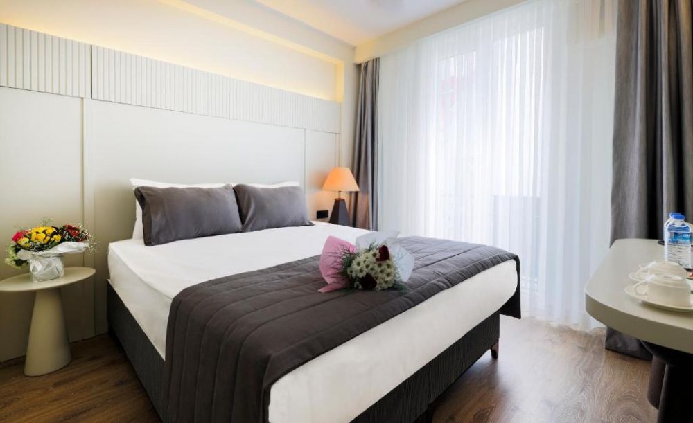 Superior room french balcony, Orka Taksim Suites & Hotel 4*