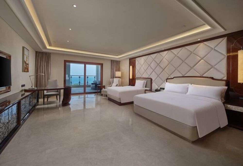King Family Suite Sea View, DoubleTree by Hilton Sanya Bay 3*