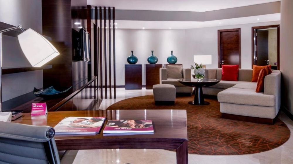 Executive Suite, Crowne Plaza Dubai Deira 5*