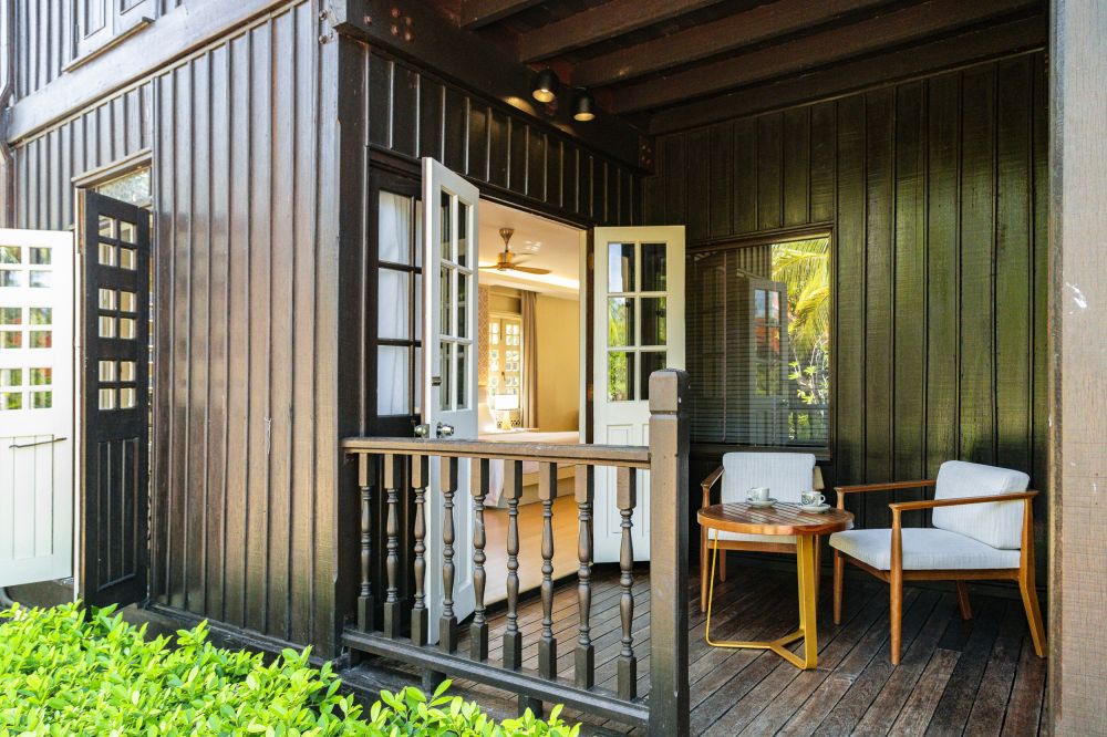 Beachfront Family Room, Pelangi Beach (ex. Meritus Pelangi Beach Resort & Spa) 5*