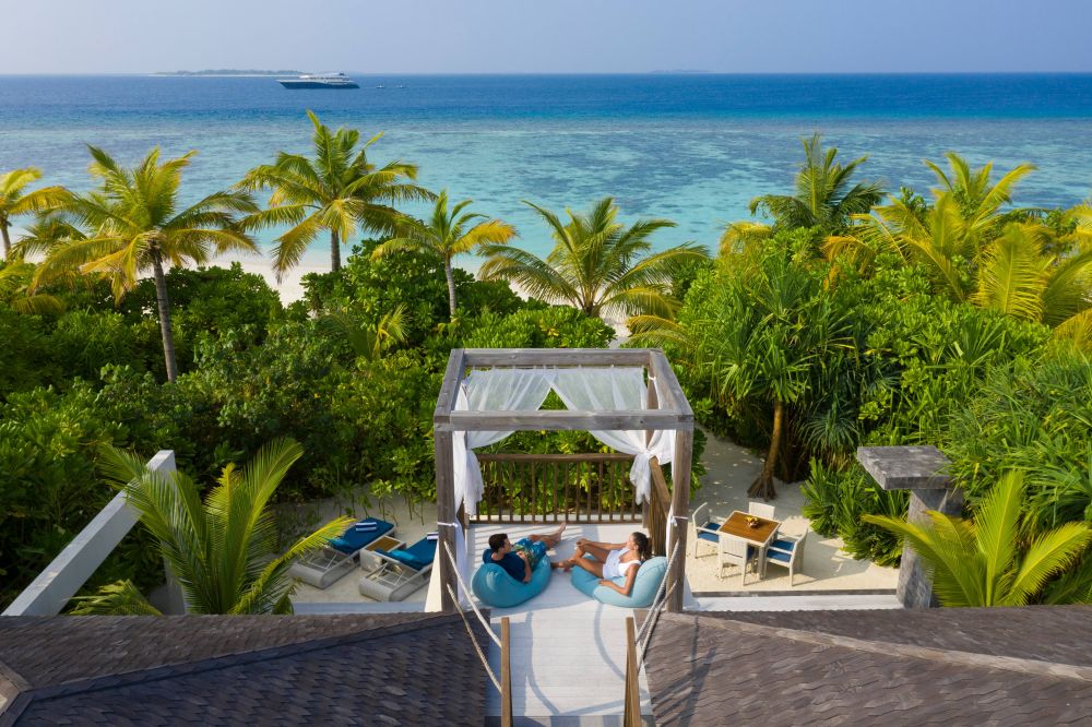 Beach Pool Villa Deluxe, Movenpick Resort Kuredhivaru Maldives 5*