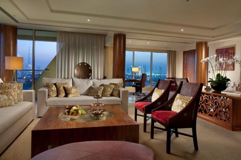 Landmark Suite, Raffles Dubai 5*