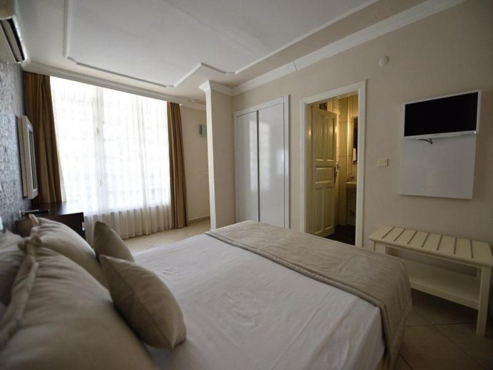 Standard Room/SV, Nicholas Park Hotel 4*