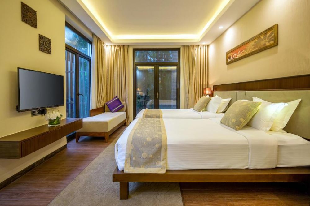 5 Bedrooms Villa, Yalong Bay Villas & Spa 5*