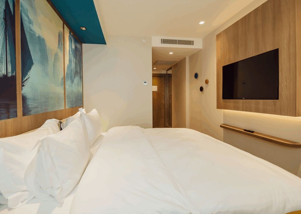 Junior Suite, La Quinta by Wyndham Batumi 4*