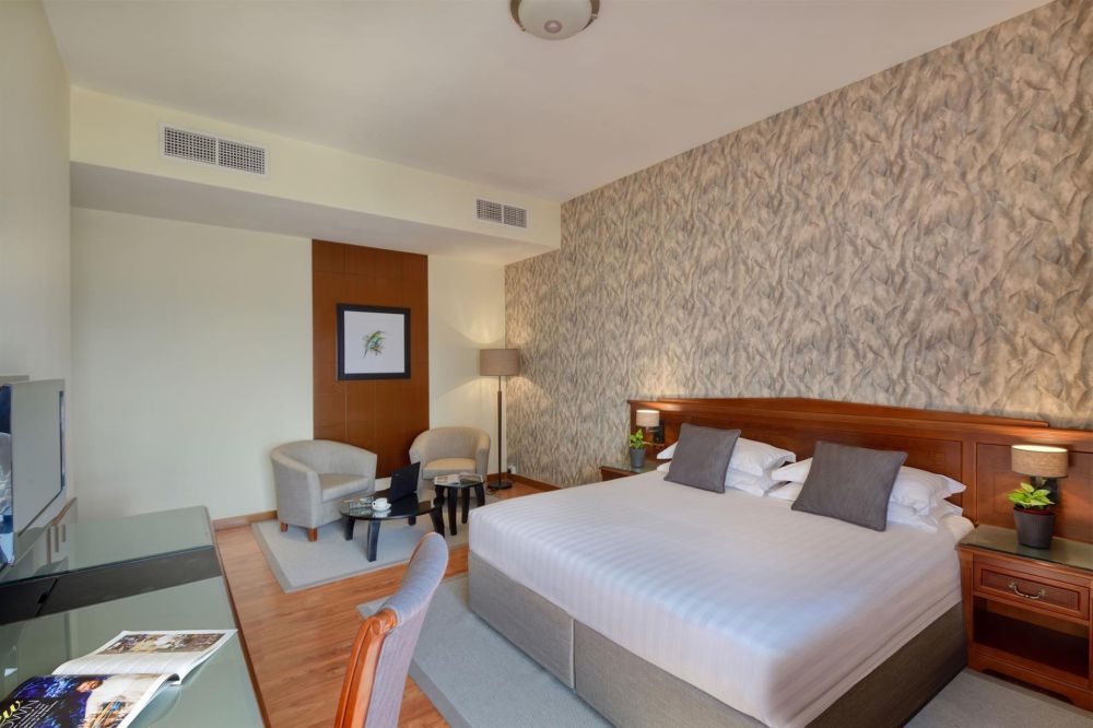 Premium, Majestic City Retreat Hotel 4*