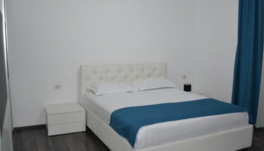 Three-Bedroom Apartment, Vila August 3*