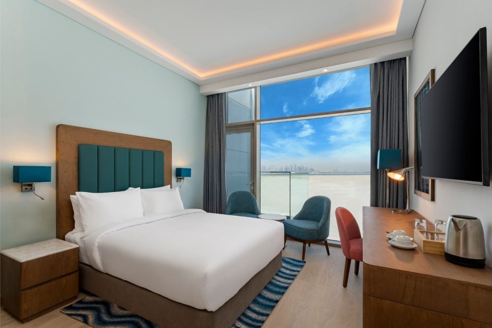 Deluxe Room Sea View/ City View, Park Regis by Prince Dubai Islands 4*