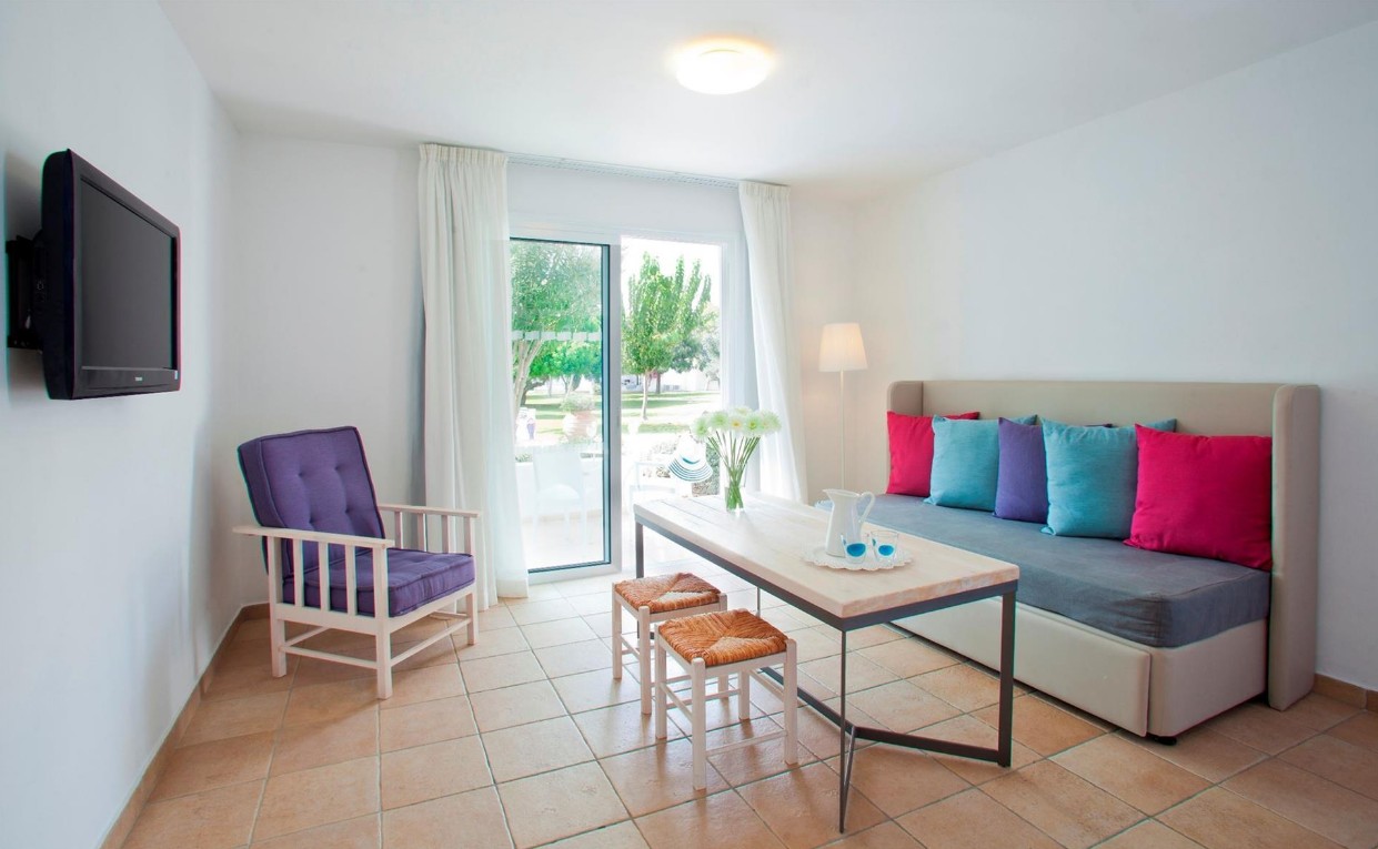 1 Bedroom Apartment, Aliathon Aegean 4*
