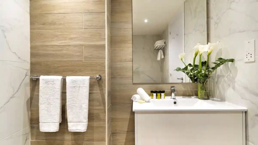 Deluxe Room with Inland View, Leonardo Plaza Cypria Maris (Adults Only 16+) 4*