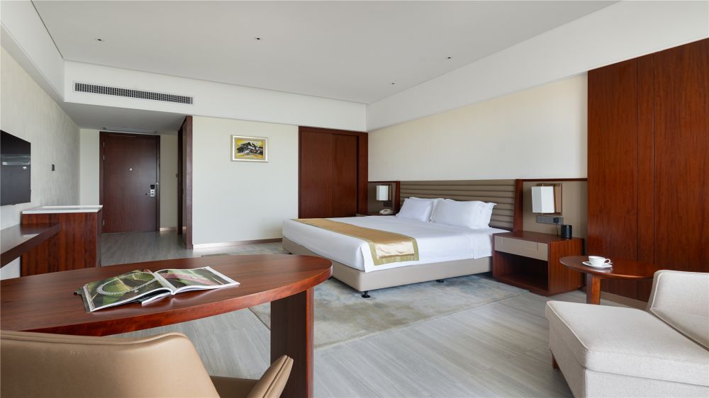 180-degree Sea View Room, Grand Soluxe Hotel & Resort Sanya 5*