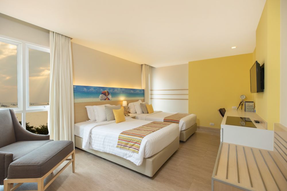 Deluxe City View Room, Pattaya Sea View 4*