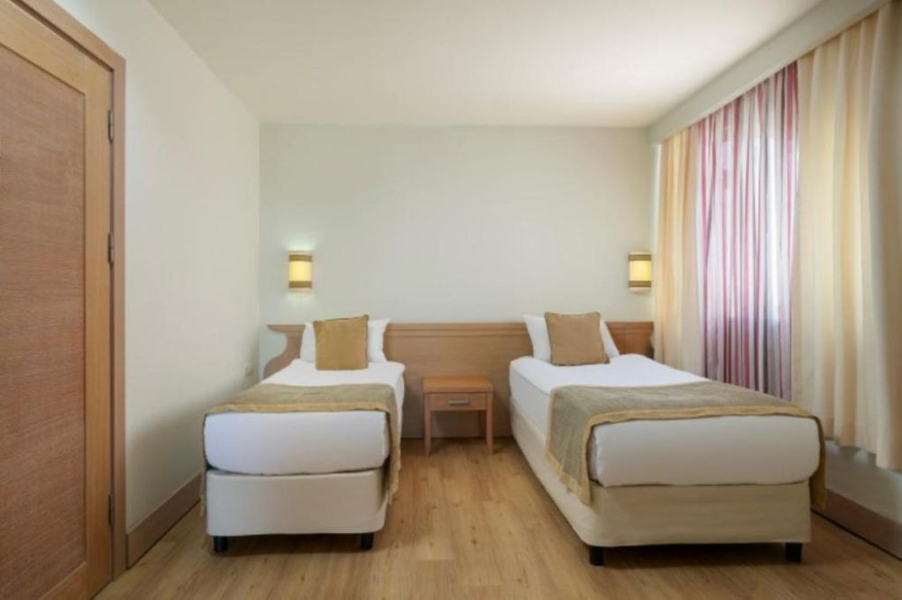 Family Room, DOBEDAN Beach Resort Side (ex. Alva Donna Beach Resort Comfort) 5*