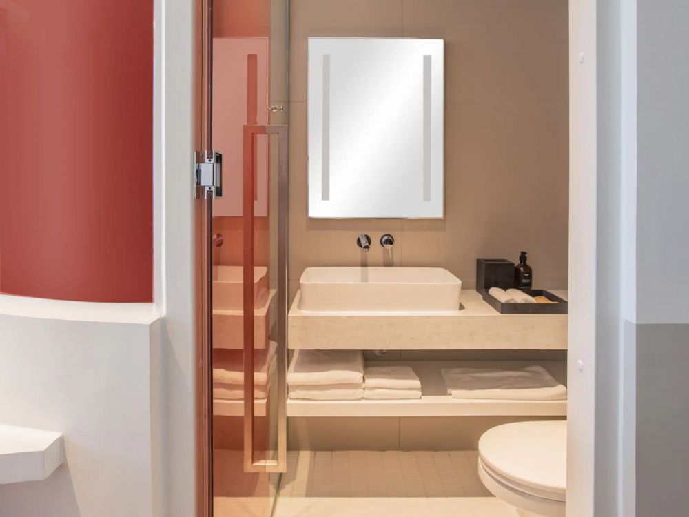 1 QUEEN BED CITY VIEW, Wink Icon Hotel Danang Riverside 5*