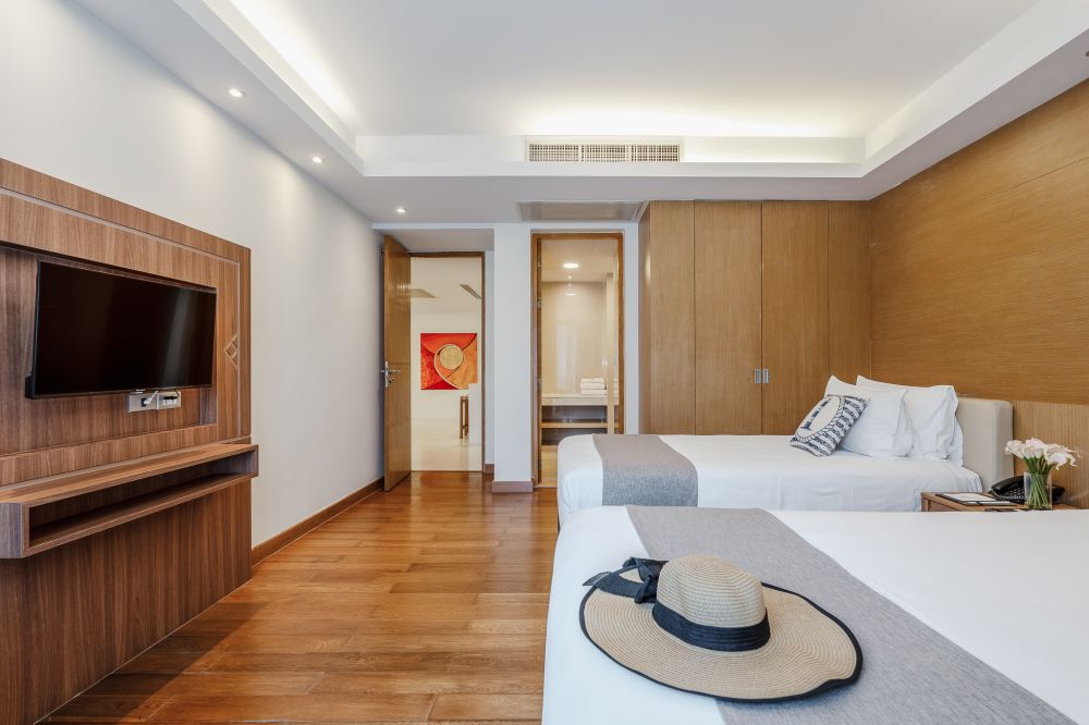 1-Bedroom Residence with Kitchen and Balcony, Splash Beach Resort Maikhao Phuket 5*