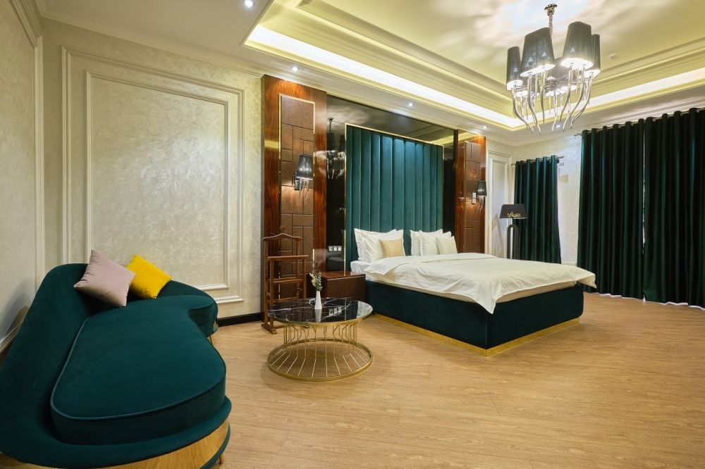 Lux Room, East Star 4*
