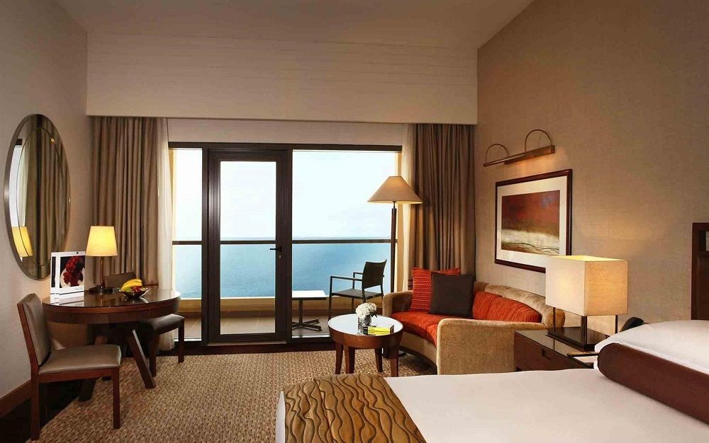 Sea Front View with Balcony, Amwaj Rotana Jumeirah Beach 5*